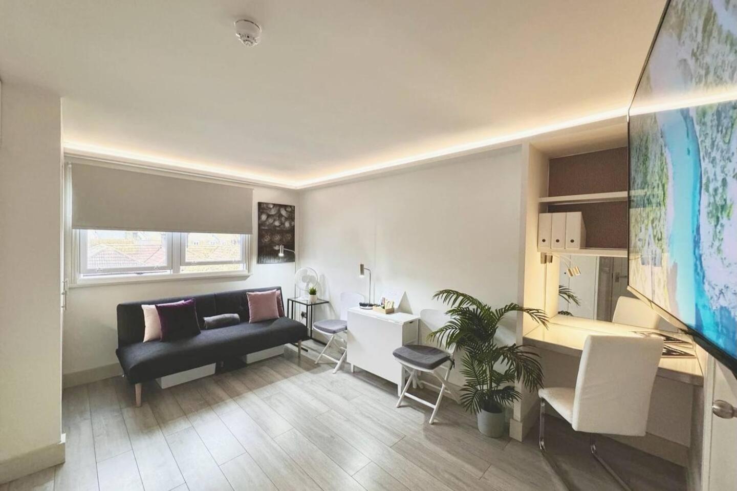 Apt 12 Luxury Living Chic Studio Steps From Beach Brighton Екстериор снимка