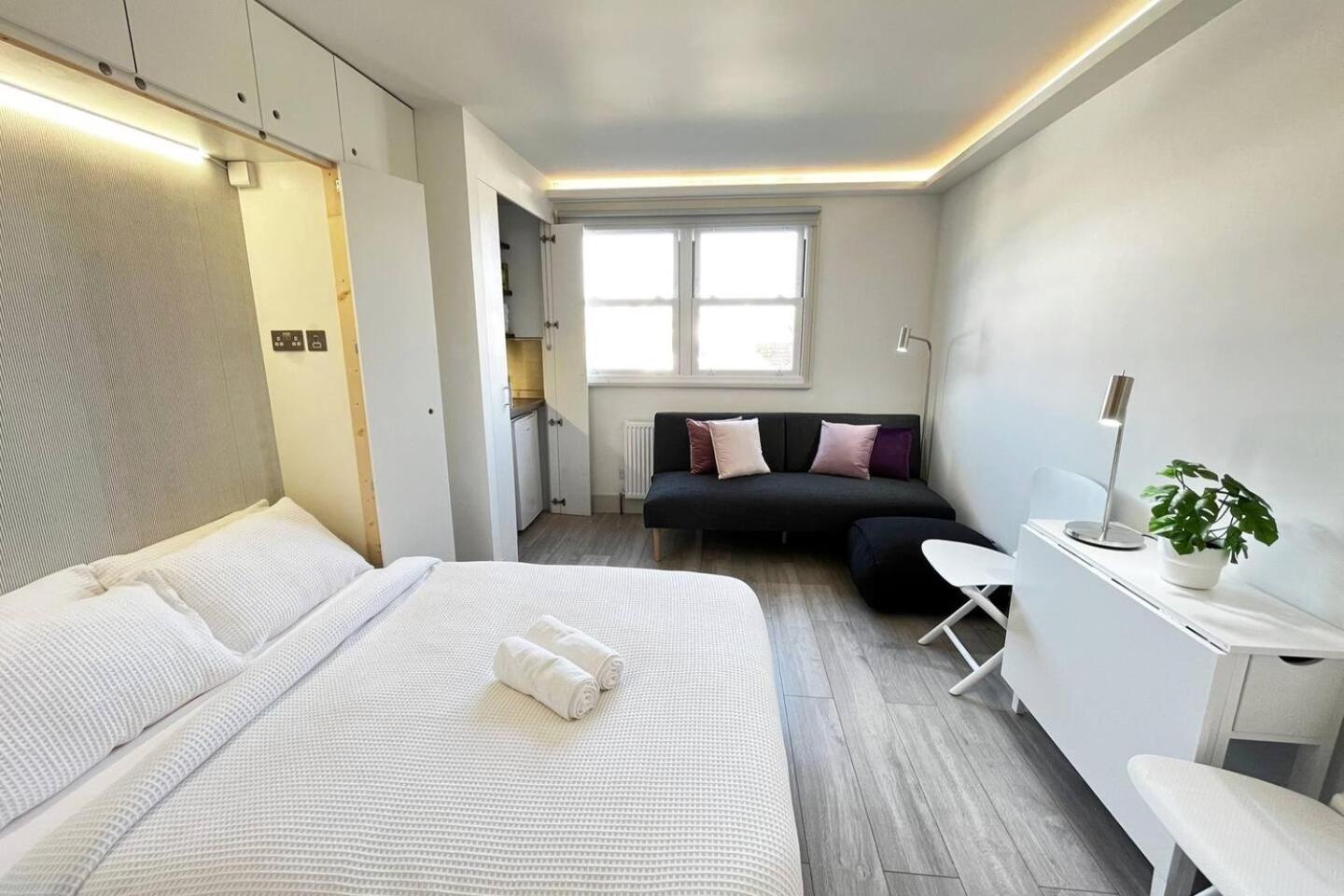 Apt 12 Luxury Living Chic Studio Steps From Beach Brighton Екстериор снимка